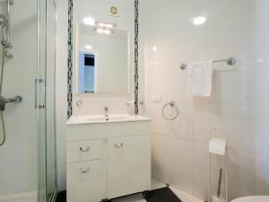 313 Green Park with Pool and Private Garden