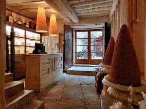 Posada Restaurante Casa de la Sal - 米兰达德尔卡斯塔尼亚尔