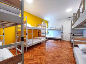 Whole Wide World Hostel 