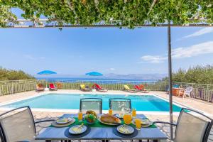 Villa Andreas by Villa Plus