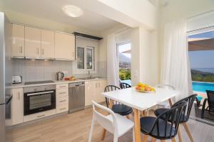 Villa Michou Helios by Villa Plus