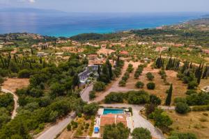 Villa Kristola by Villa Plus