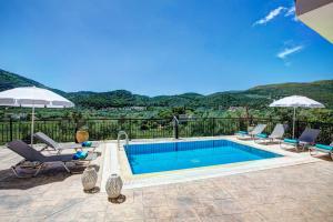 Villa Bougainvillea by Villa Plus