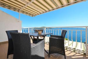 Apartment in Seget Vranjica with sea view, balcony, air conditioning, WiFi 91-2