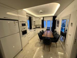 Doğa içinde hamam ve havuzlu lüx villa