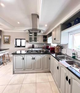 The Windsor- Hartbeespoort Dam