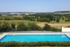 Maisons de vacances Perfect holiday home with pool in the heart of the Charente countryside : photos des chambres