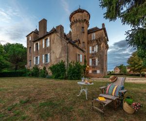 Maisons de vacances Chateau Garinie 13th Century Medieval castle in the south of France : photos des chambres