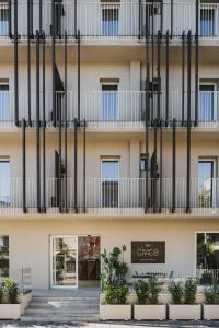 Hotel Lux SH