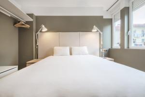 Rainbow Suites by Olala Homes