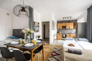 Parrot Dream City Center