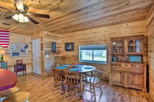 Kingston Getaway < 2 Mi to Lake Texoma!