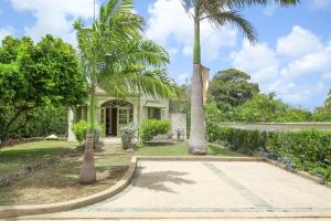 Marsh Mellow South Cottage by Bluescape