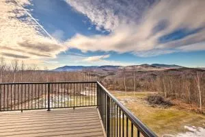Secluded Kingfield Abode with Idyllic Mtn Views - Rangeley