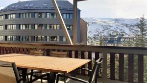 Superior Two-Bedroom Apartment room in TODOSIERRANEVADA ZONA BAJA - MONTBLANC VISTAS A LA MONTANA - Junto a los Telecabinas