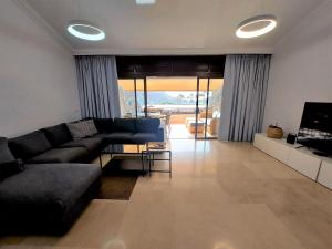 Villa Happiness - Luxury chalet with sea view