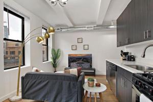 1BR Modern Luxe Apt with In-Unit Laundry - Lake 204 rep