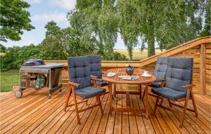 Beautiful Home In Svaneke With Kitchen