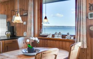 2 Bedroom Gorgeous Home In Ebeltoft