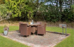 Amazing Home In Rømø With Kitchen