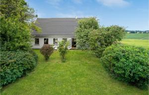 Lovely Home In Østermarie With Wifi