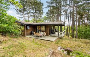 Awesome Home In Ebeltoft With Wifi