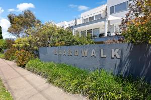 Boardwalk unit 11