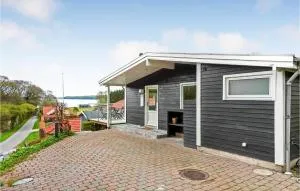 3 Bedroom Lovely Home In Kolding - Almind