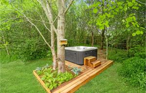 Pet Friendly Home In Hals With Kitchen