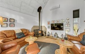 3 Bedroom Beautiful Home In Vemb