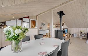 Stunning Home In Lemvig With Wifi