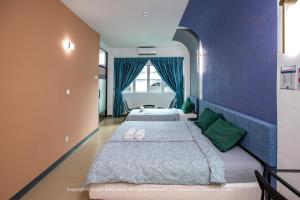 Knight Alley Hotel