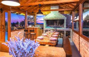 Awesome Home In Jamnica Pisarovinska