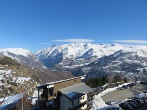 Studio cabine fermée, 4 couchages, balcon ensoleillé, au pied des pistes - Auris en Oisans - FR-1-297-306
