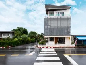 Moonlight Cafe and Hotel - Ban Phang Pling