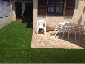House with pool Garden BBQ BEACH