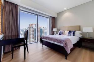 5-Star Address Dubai Marina Mall Stunning Marina Views 3-Bedroom