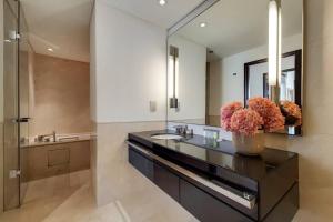 5-Star Address Dubai Marina Mall Stunning Marina Views 3-Bedroom