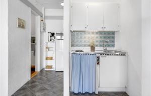 Nice Apartment In Aakirkeby