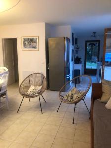 Appartements Les Lucioles : photos des chambres