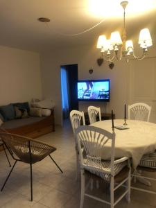 Appartements Les Lucioles : photos des chambres