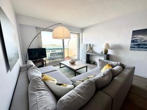 Appartements EXCEPTIONNEL ! T3 Duplex – Vue mer 180° sur le port de Lomener : photos des chambres