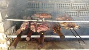 Diversão, churrasco e piscina - Praia de Ipitanga