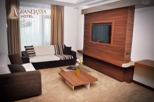 Grand Asya Hotel