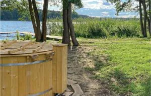 Beautiful Home In Wilcze With Wifi - Rudno