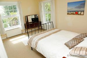 BISHOPS TAWTON OVERTON HOUSE 2 Bedrooms