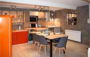 Awesome Home In Lannion With Wifi