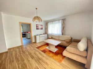 Chalet in Rennweg near Ski Slopes