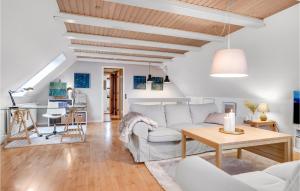 4 Bedroom Nice Home In Skagen