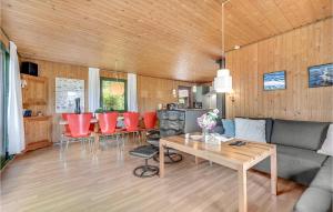 3 Bedroom Amazing Home In Ebeltoft